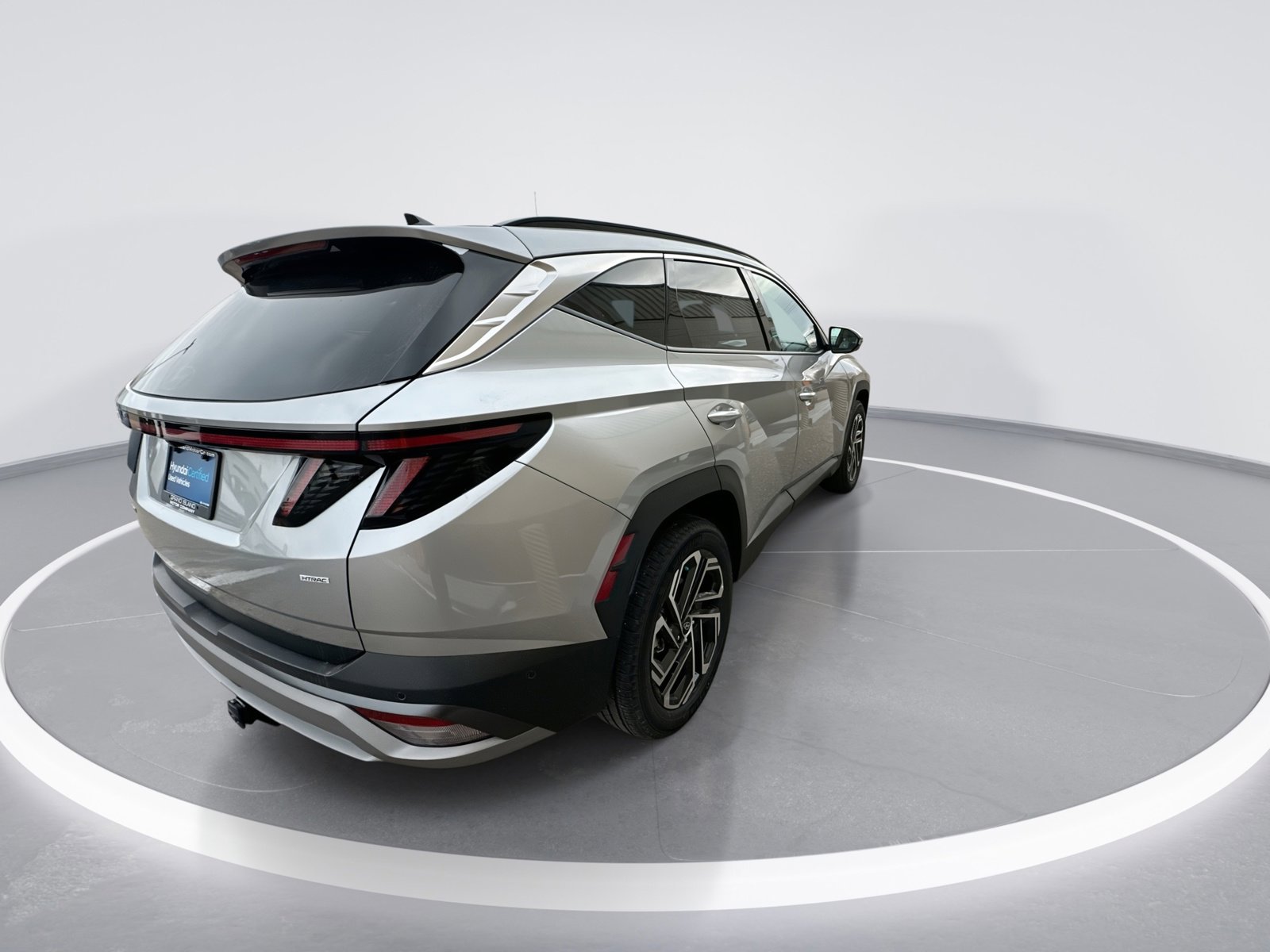 Used 2025 Hyundai Tucson Limited image 8