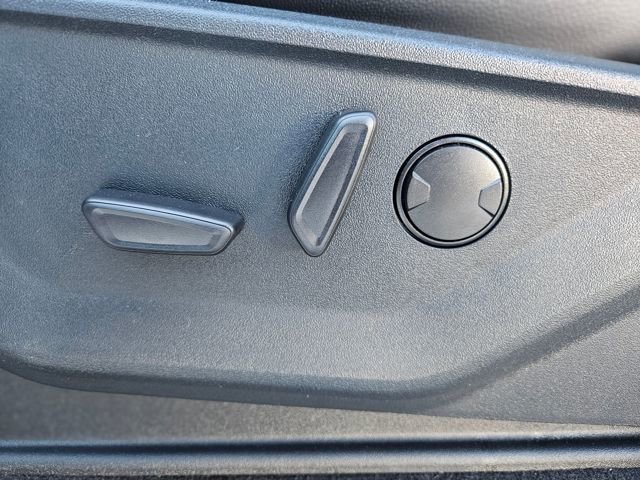 New 2026 Ford F350 Lariat w/ Black Appearance Package image 14