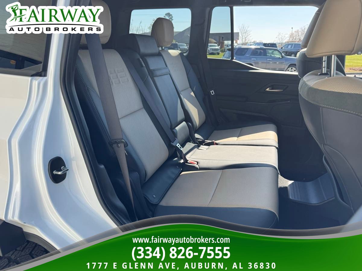 Used 2024 Lexus GX 550 AWD/4WD image 13