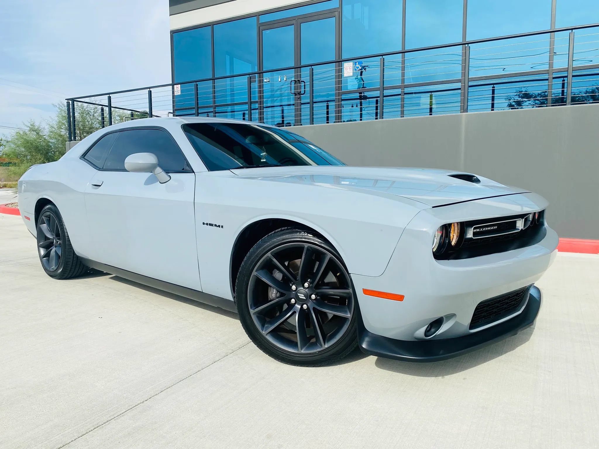 Used 2021 Dodge Challenger R/T w/ Performance Handling Group RWD image 15