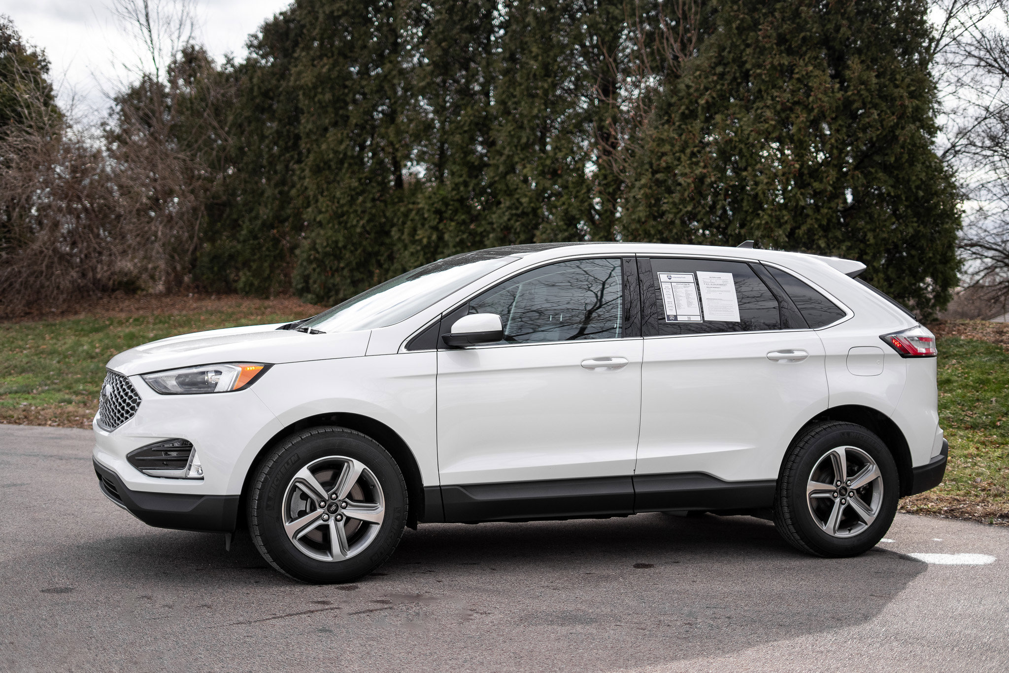 Used 2024 Ford Edge SEL w/ Convenience Package image 8