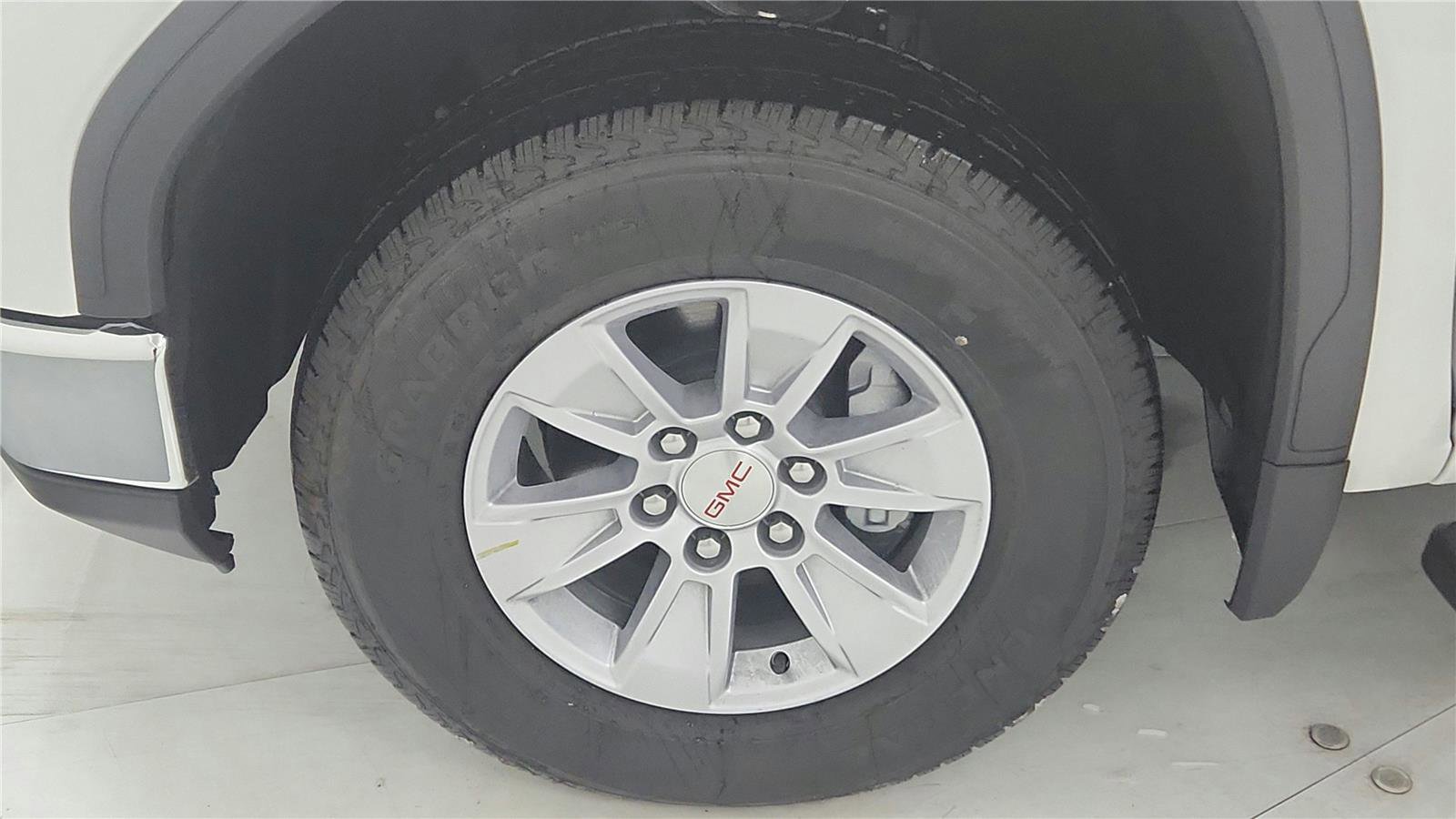 New 2026 GMC Sierra 1500 SLE image 43