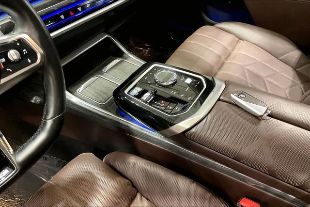 Used 2024 BMW 740i xDrive w/ Premium Package AWD/4WD image 16