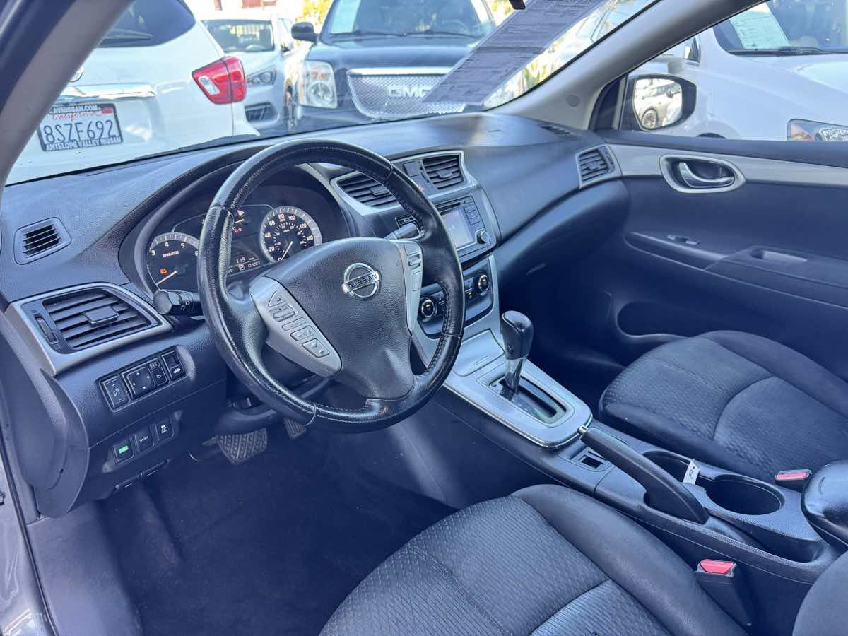 Used 2015 Nissan Sentra SR FWD image 30