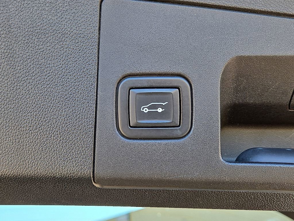 Used 2020 Cadillac XT4 Sport image 16