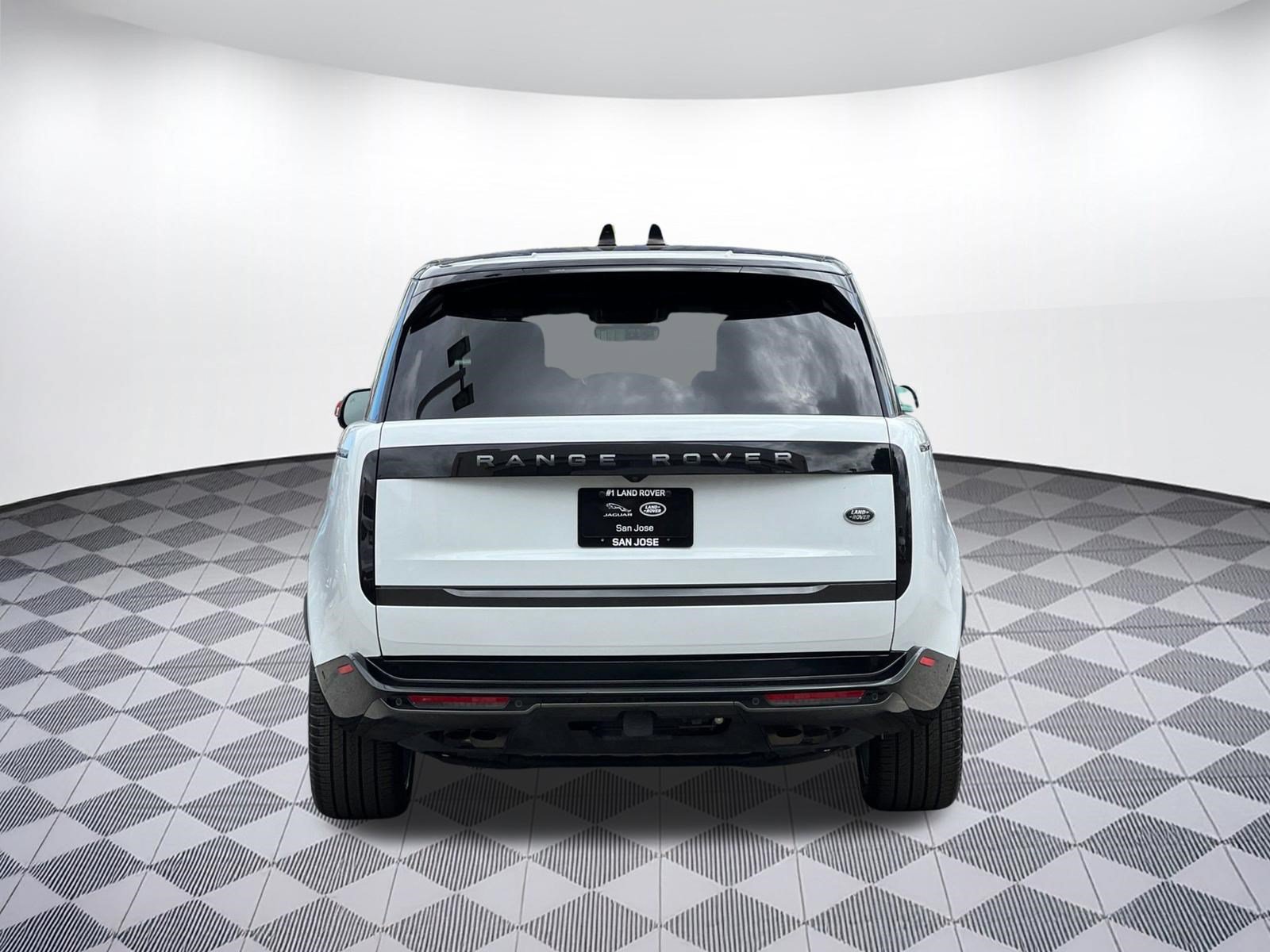 Certified 2023 Land Rover Range Rover Autobiography AWD/4WD image 9