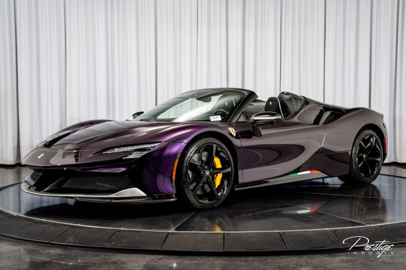 Used 2025 Ferrari SF90 Spider image 13
