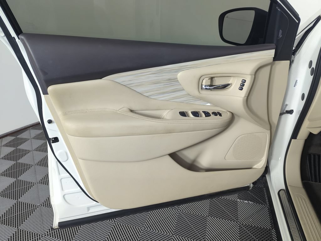 Used 2018 Nissan Murano SL FWD image 17