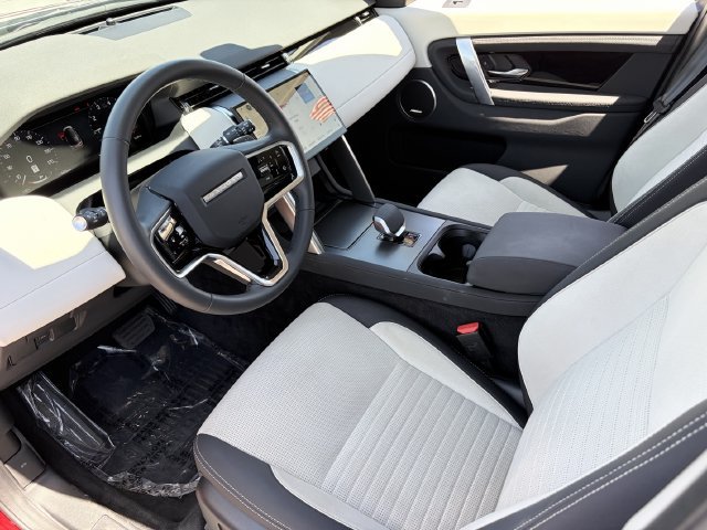 Used 2025 Land Rover Discovery Sport S AWD/4WD image 5
