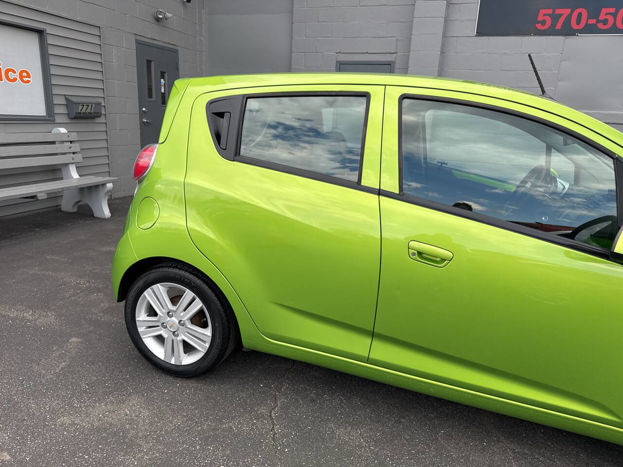 Used 2014 Chevrolet Spark LT FWD image 9