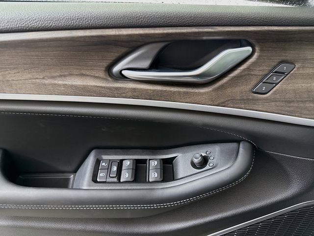 New 2026 Jeep Grand Cherokee Limited image 18