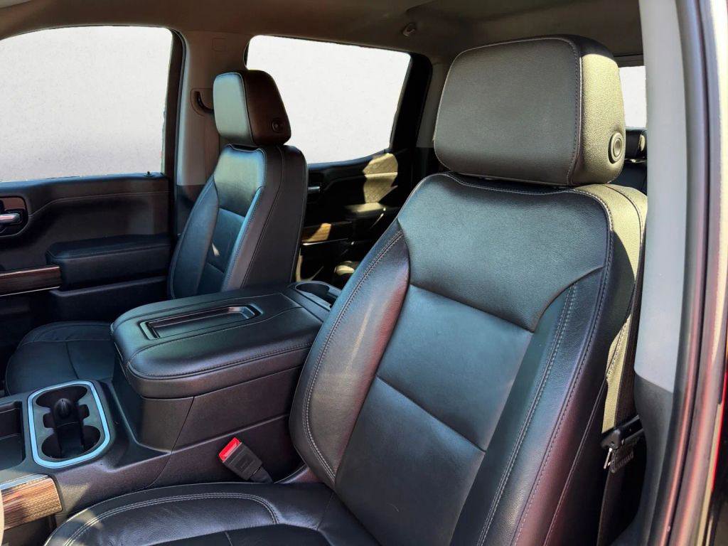 Used 2020 Chevrolet Silverado 1500 LT Trail Boss w/ Midnight Edition image 16