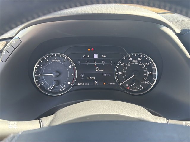 Used 2021 Nissan Armada Platinum image 12