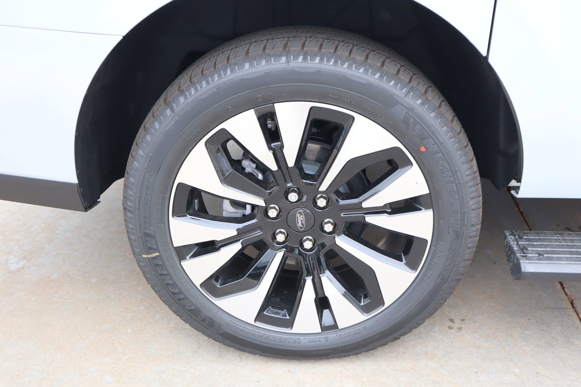 New 2026 Ford Expedition Max Platinum w/ Driver's Package AWD/4WD image 22