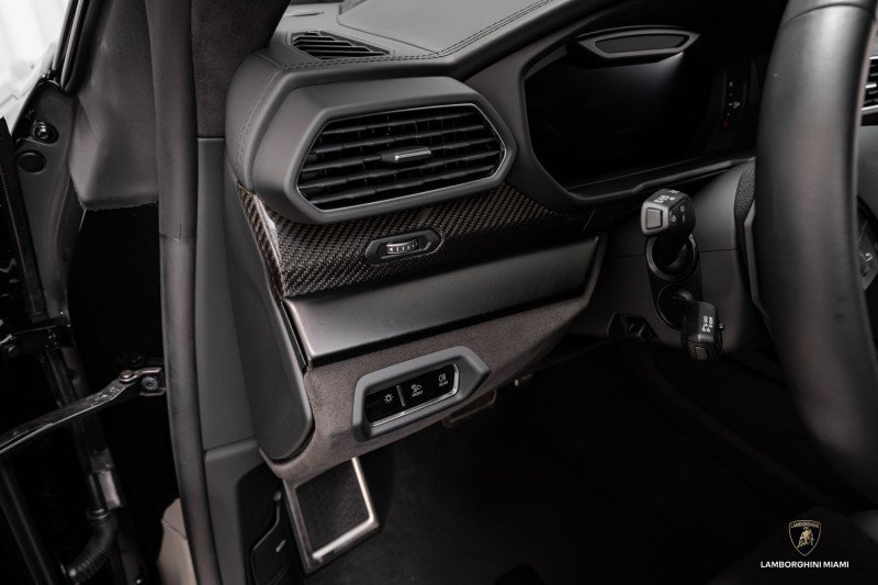 Used 2024 Lamborghini Urus S image 29