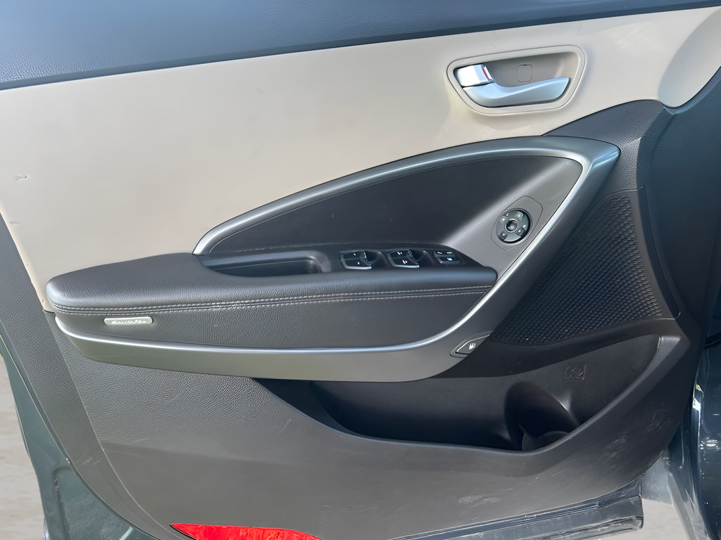 Used 2017 Hyundai Santa Fe Sport AWD/4WD image 16