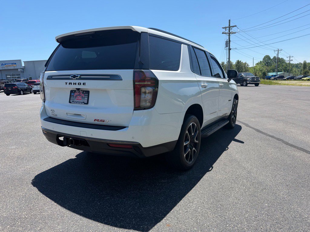 Used 2022 Chevrolet Tahoe RST w/ Luxury Package AWD/4WD image 15