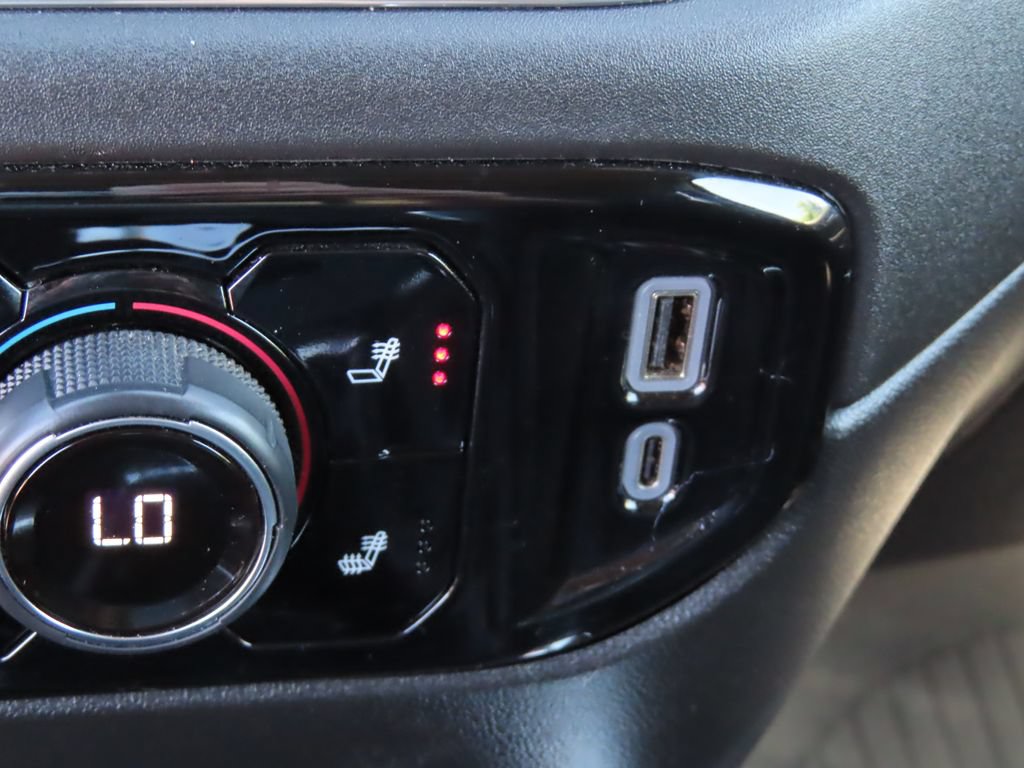 Used 2024 Chevrolet Silverado 1500 RST w/ Convenience Package II AWD/4WD image 8