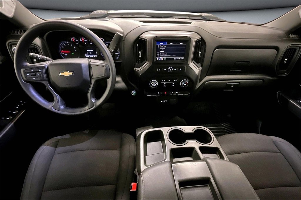 Used 2024 Chevrolet Silverado 2500 Custom image 8
