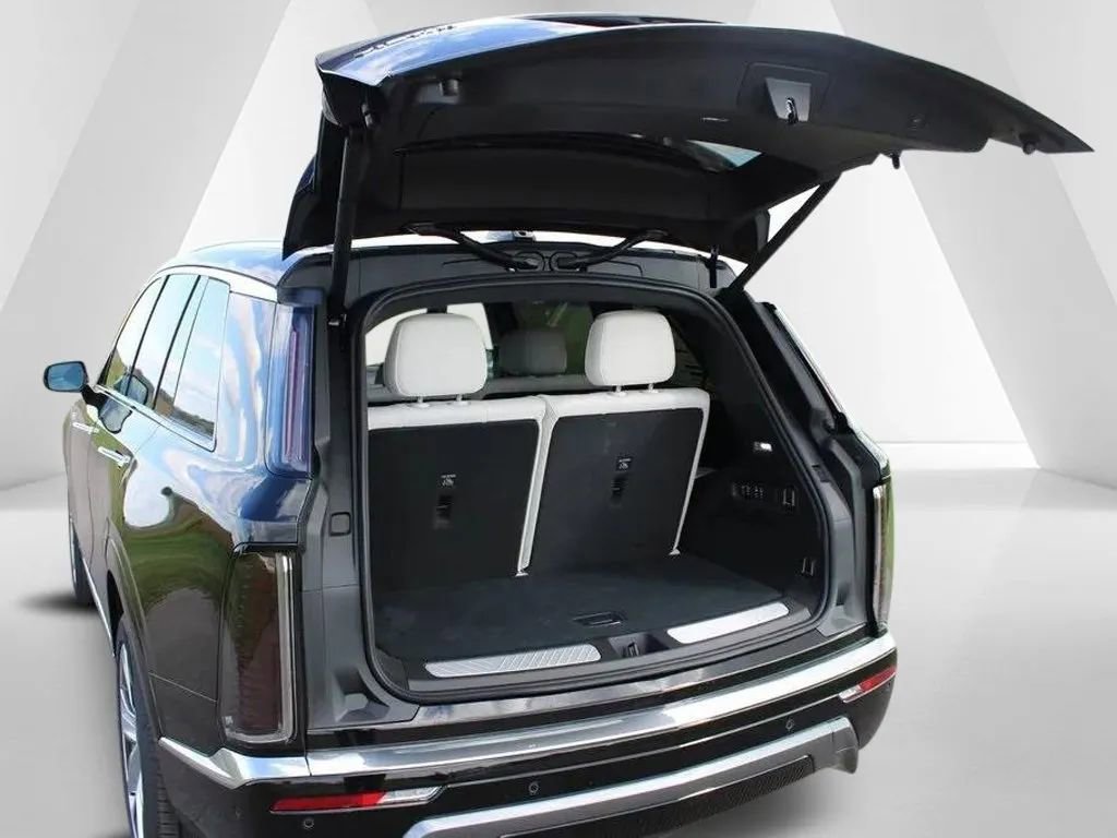 New 2026 Cadillac Vistiq Luxury image 34