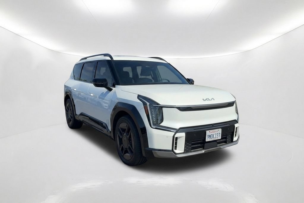 Used 2024 Kia EV9 GT-Line AWD/4WD image 3