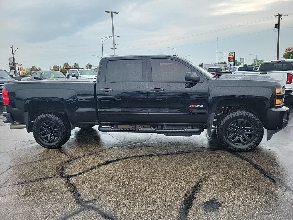 Used 2019 Chevrolet Silverado 2500 LTZ w/ Duramax Plus Package AWD/4WD image 4