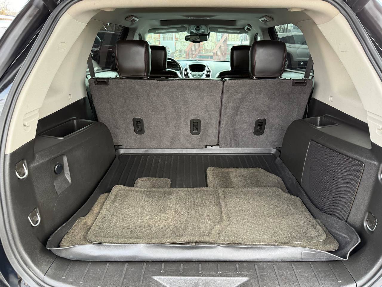 Used 2017 GMC Terrain SLT w/ Open Road Package image 29