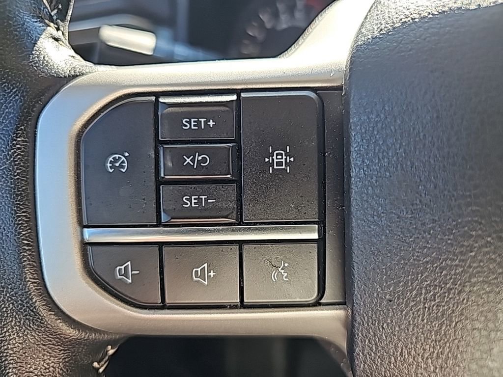 Used 2022 Ford Expedition XLT image 36
