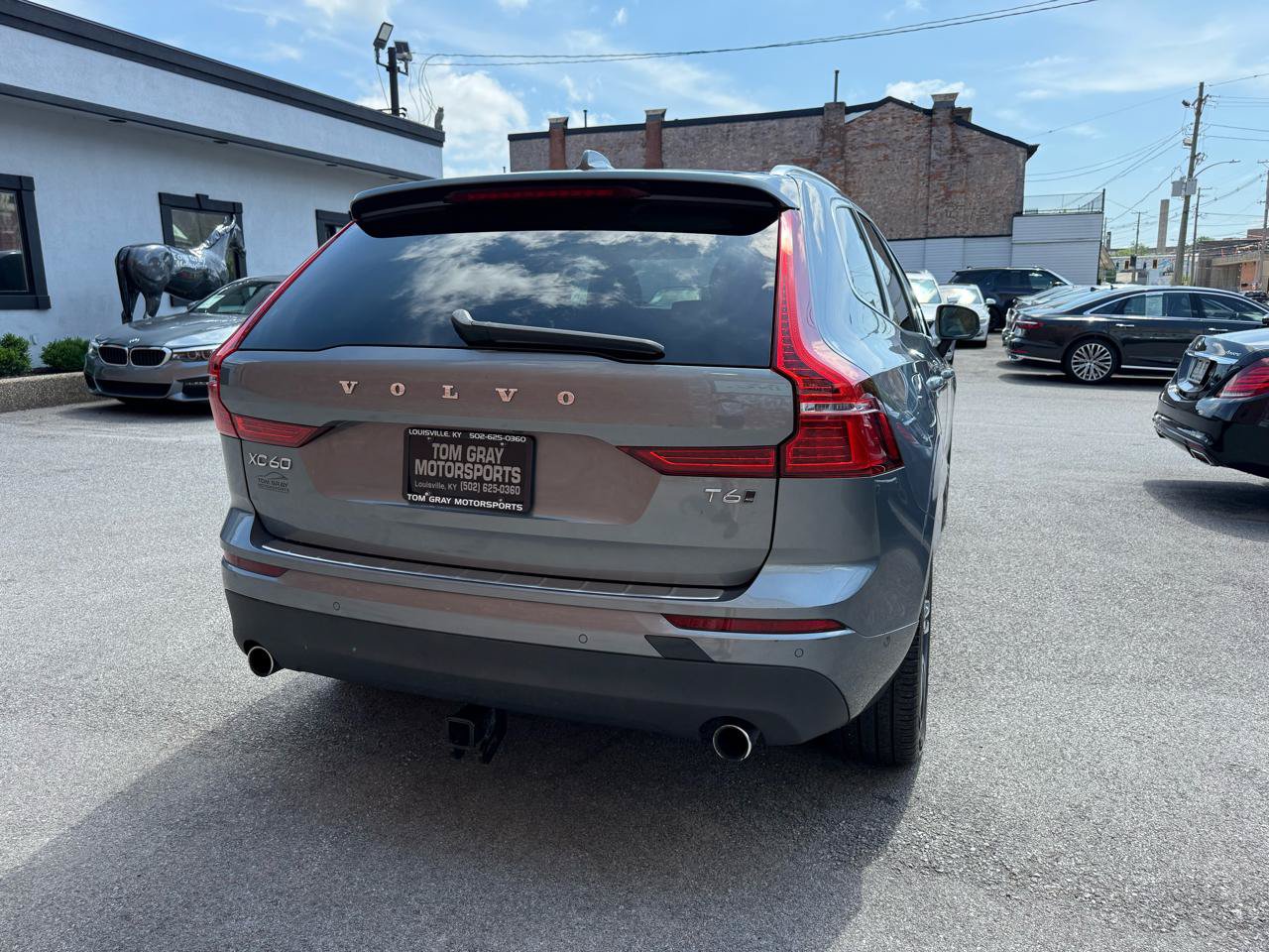 Used 2019 Volvo XC60 T6 Momentum w/ Advanced Package AWD/4WD image 3