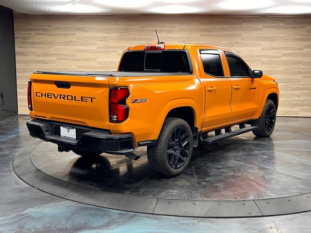 Used 2025 Chevrolet Colorado Z71 w/ Technology Package AWD/4WD image 31