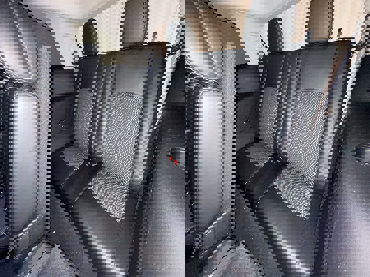 Used 2018 Dodge Journey Crossroad image 18