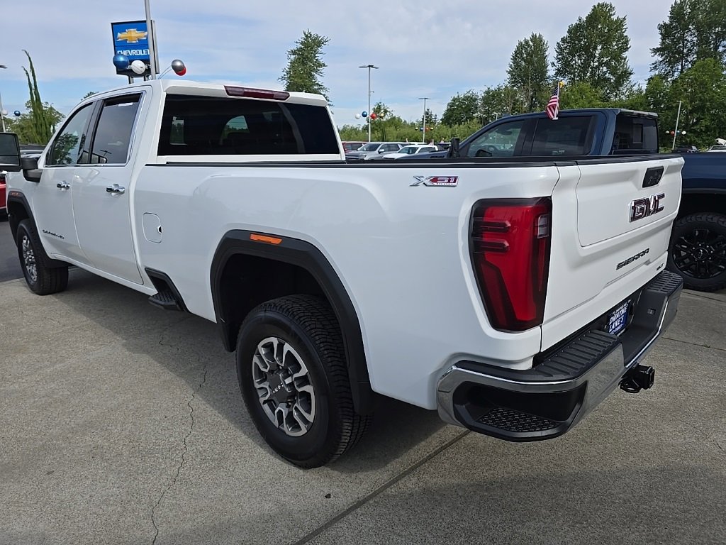 Used 2024 GMC Sierra 3500 SLT image 3