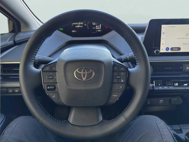 Used 2025 Toyota Prius image 27