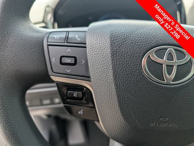 Used 2025 Toyota Camry LE AWD/4WD image 16