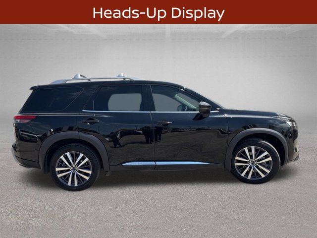 Used 2022 Nissan Pathfinder Platinum w/ Cargo Package AWD/4WD image 11