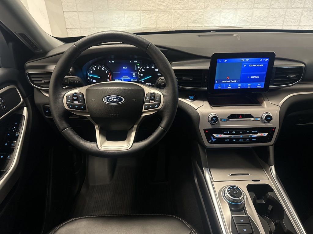 Certified 2023 Ford Explorer XLT w/ Equipment Group 202A image 5