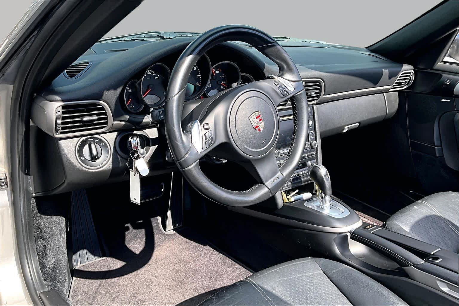 Used 2011 Porsche 911 Carrera RWD image 15