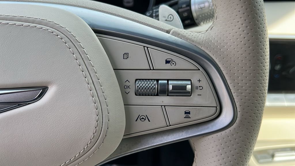 Used 2025 Genesis Electrified GV70 Advanced image 29