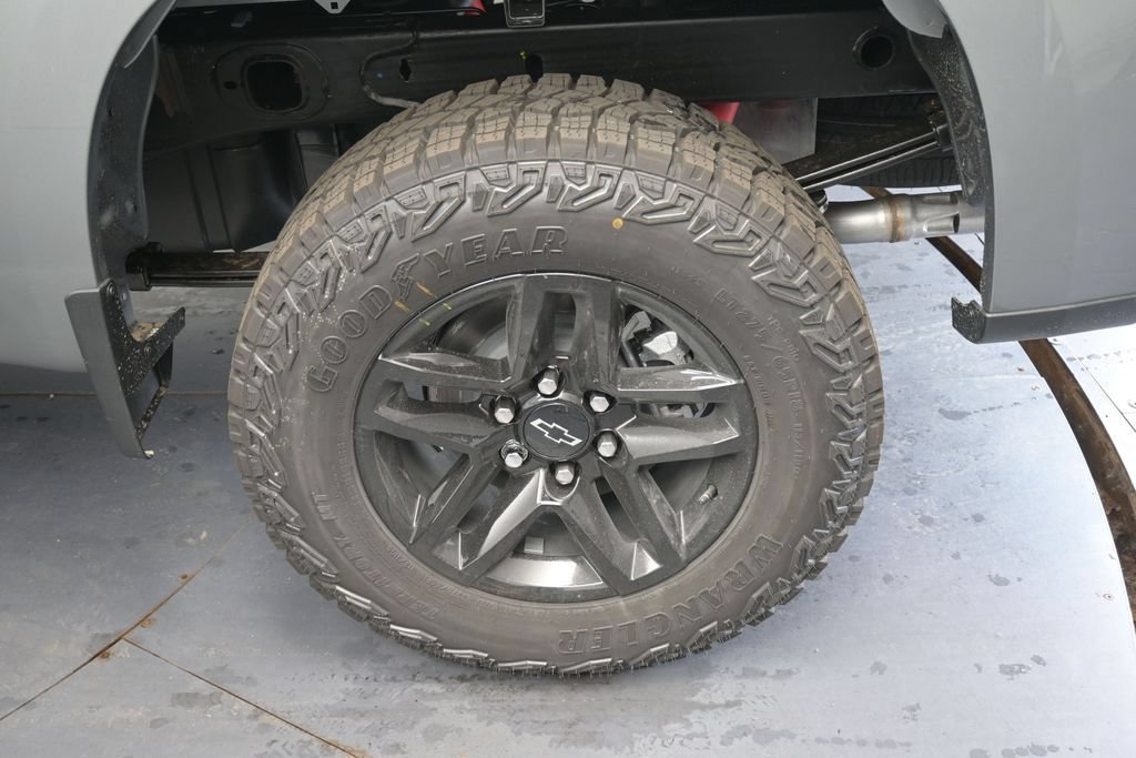 New 2026 Chevrolet Silverado 1500 Custom Trail Boss w/ Dark Appearance Package AWD/4WD image 11