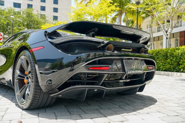 Used 2018 McLaren 720S Performance RWD image 51