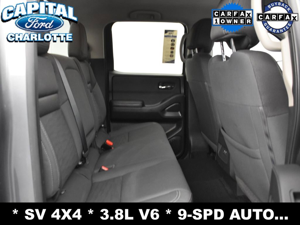 Used 2024 Nissan Frontier SV image 11