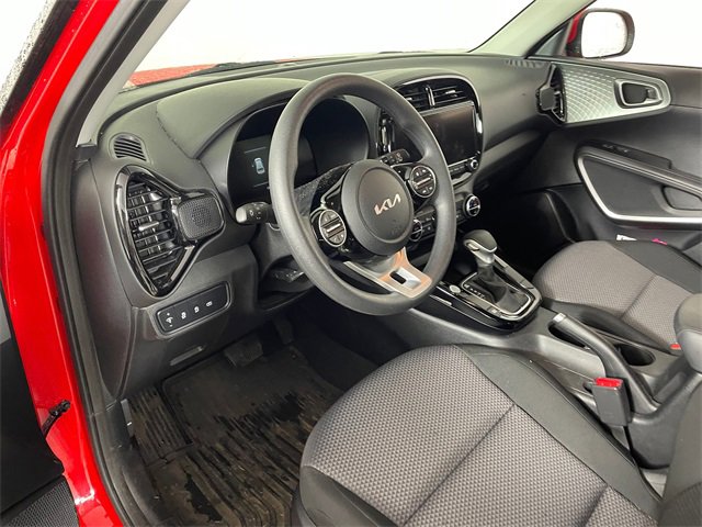 Certified 2023 Kia Soul S image 3