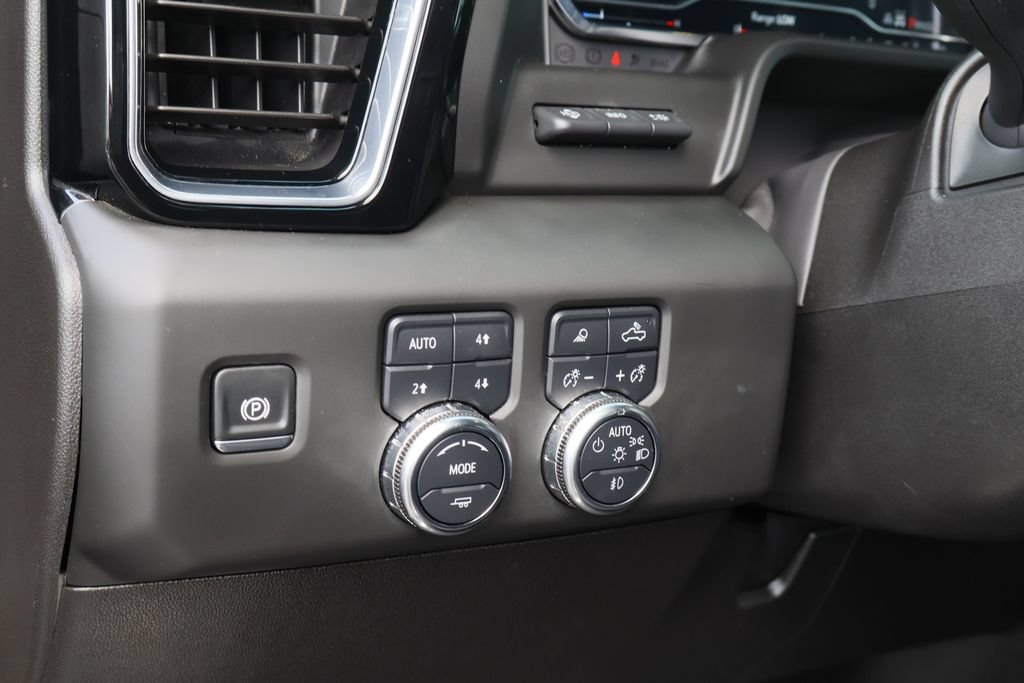 Used 2025 GMC Sierra 2500 Denali w/ Denali Reserve Package AWD/4WD image 13