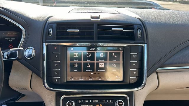 Used 2017 Lincoln Continental Reserve w/ Luxury Package FWD image 20