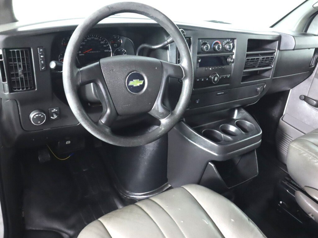 Used 2013 Chevrolet Express 1500 RWD image 9