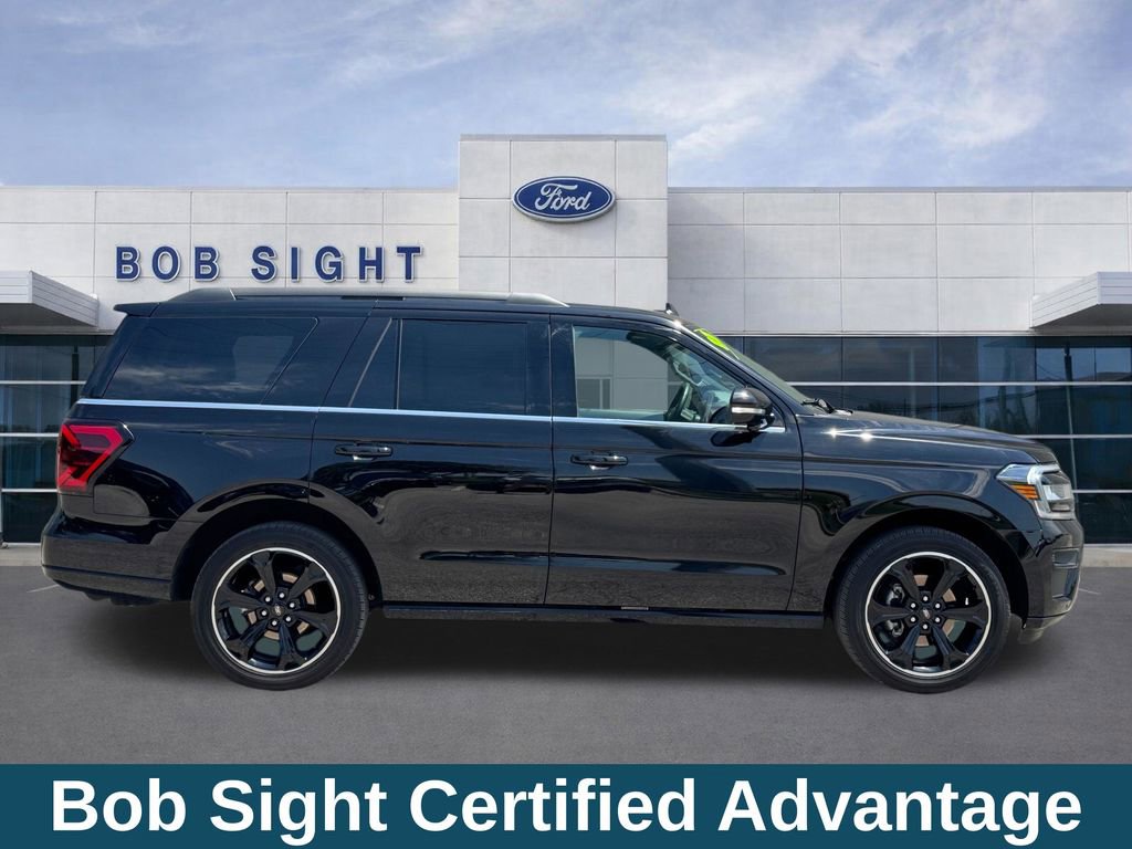 Used 2023 Ford Expedition Limited AWD/4WD image 4