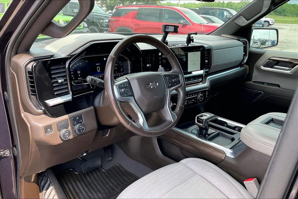 Used 2022 Chevrolet Silverado 1500 RST RWD image 14