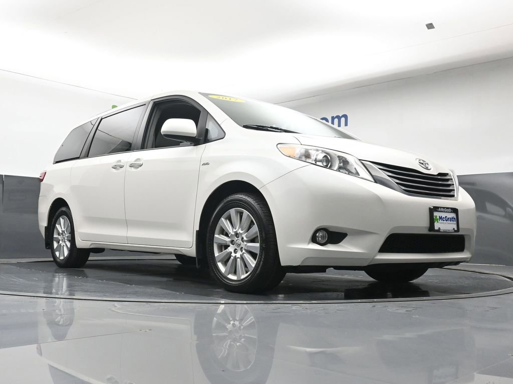 Used 2017 Toyota Sienna XLE w/ XLE Navigation Package image 25