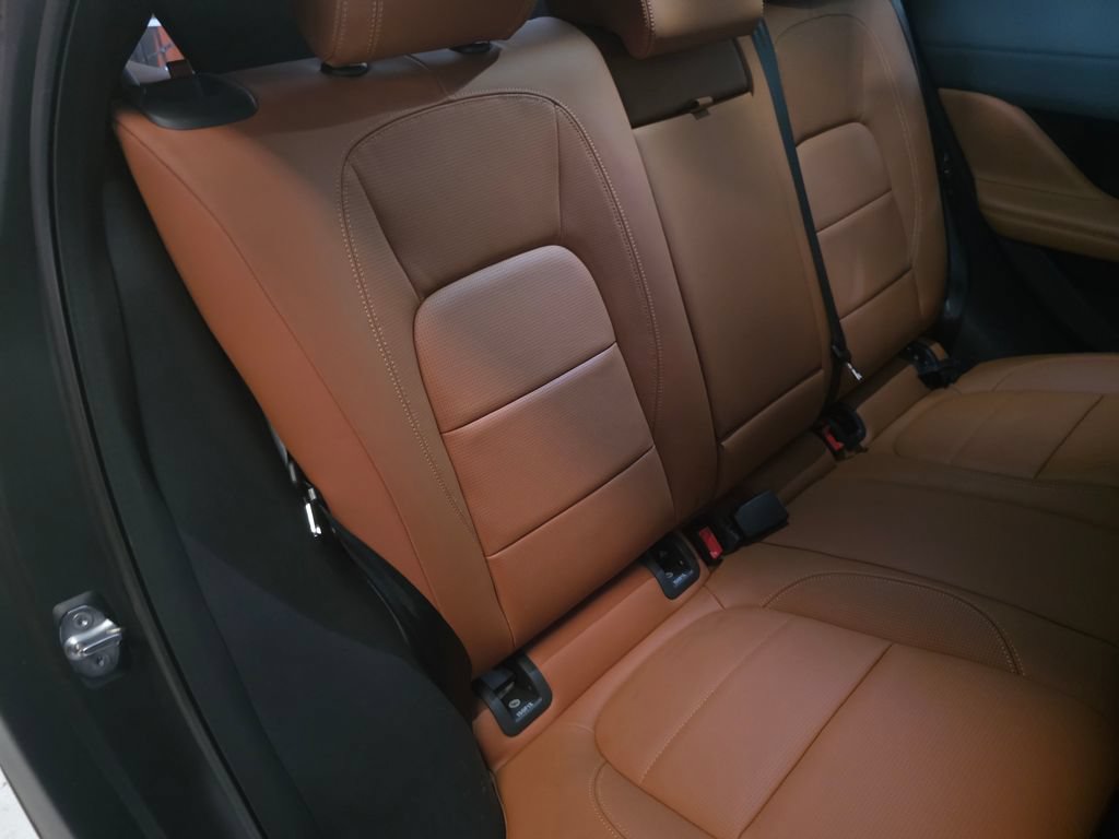 Certified 2024 Jaguar I-PACE R-Dynamic HSE AWD/4WD image 22