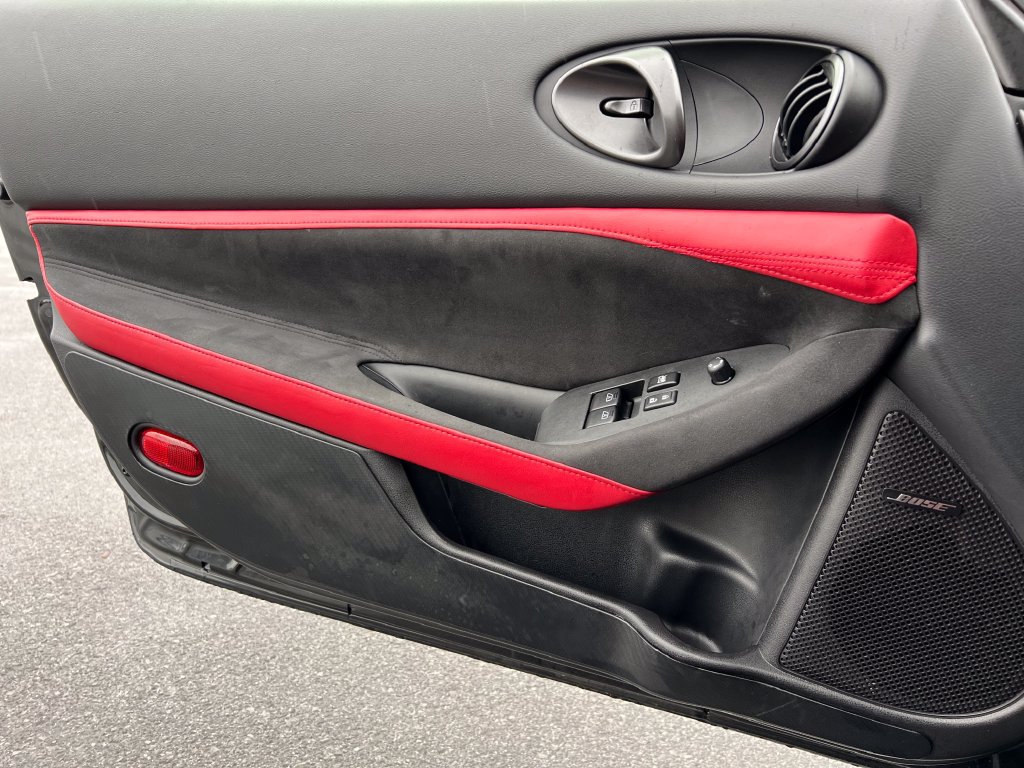 Used 2024 Nissan Z Performance w/ Floor Mat Package RWD image 16
